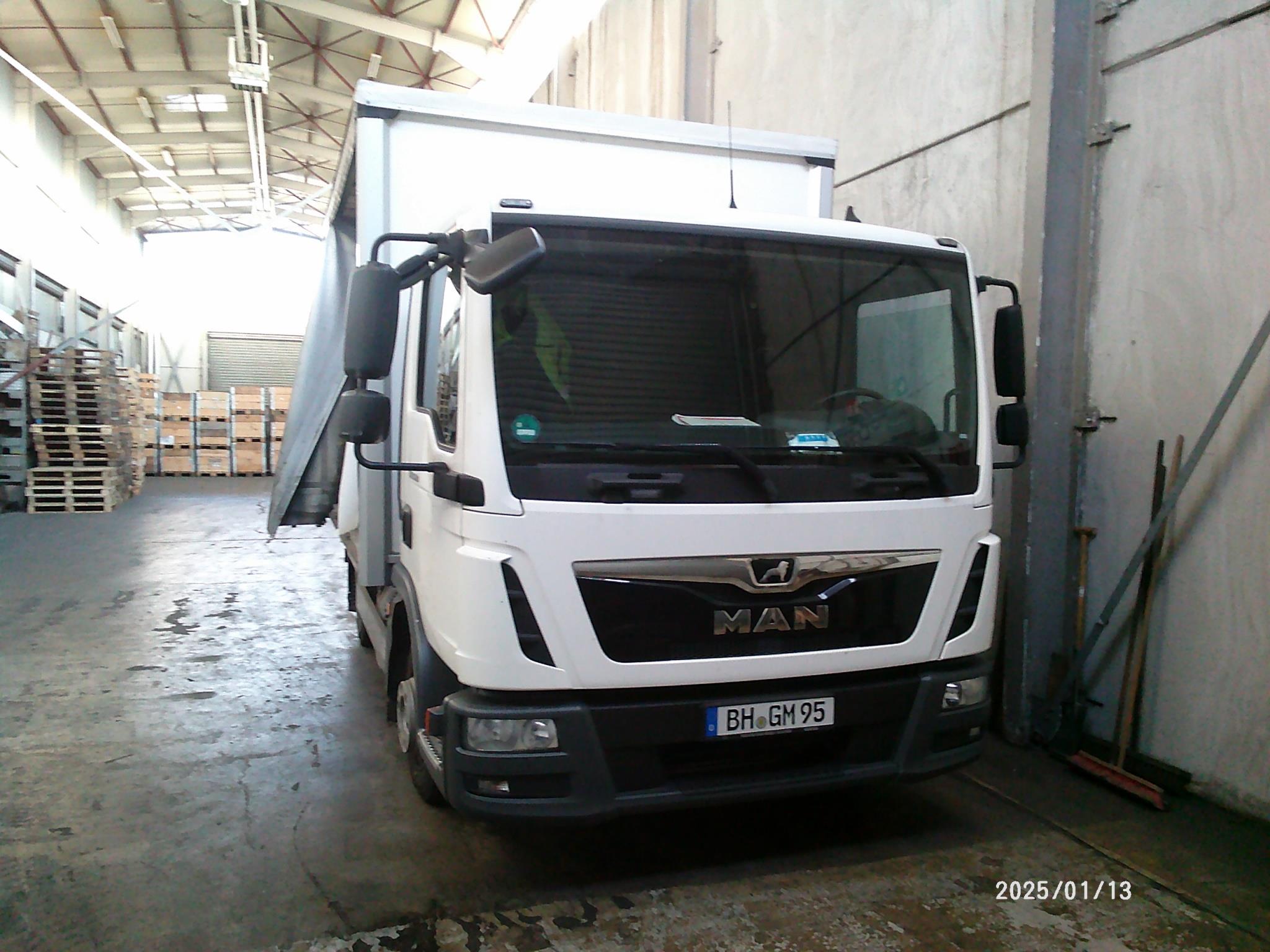 Machines from the rubber and metal finishing sector-11