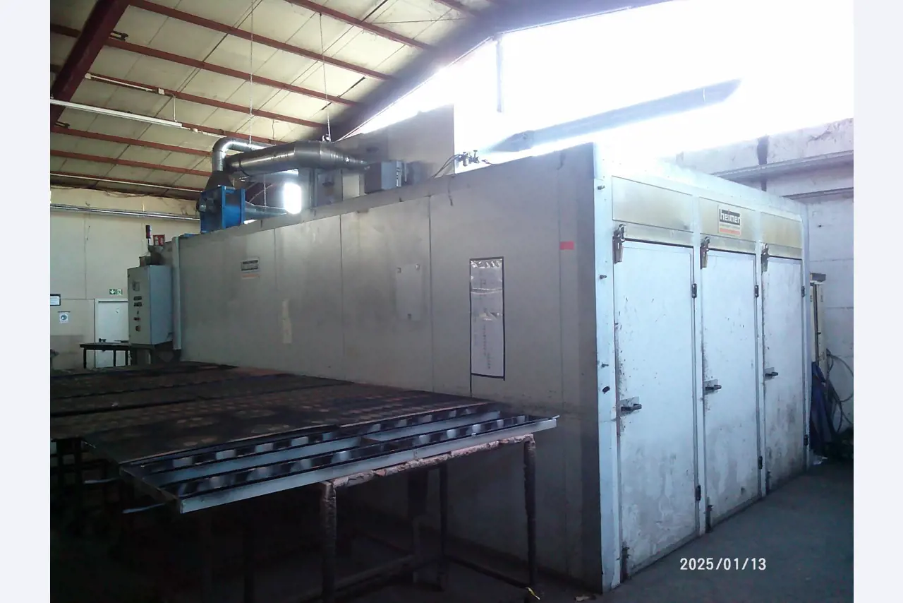 Machines from the rubber and metal finishing sector-8