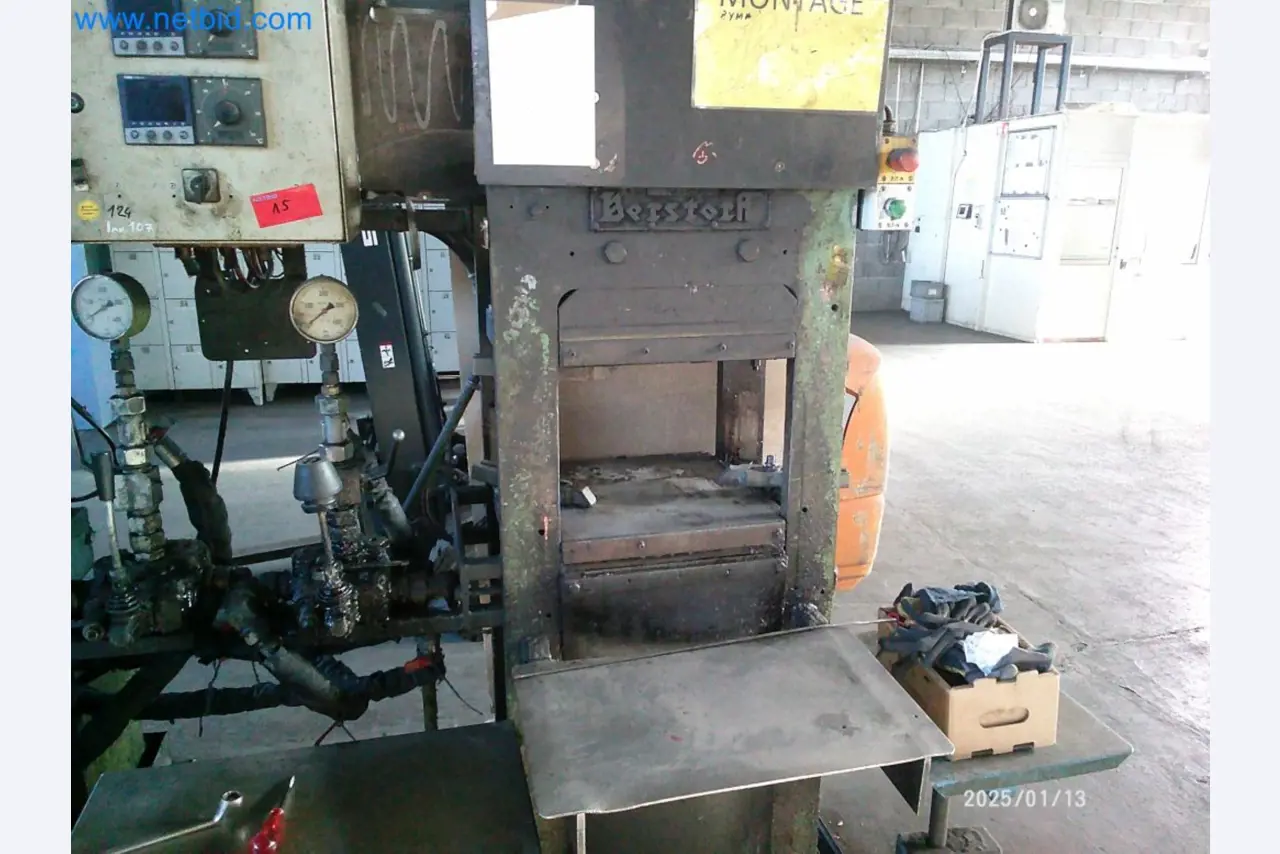 Maszyny z sektora obróbki gumy i metalu-3