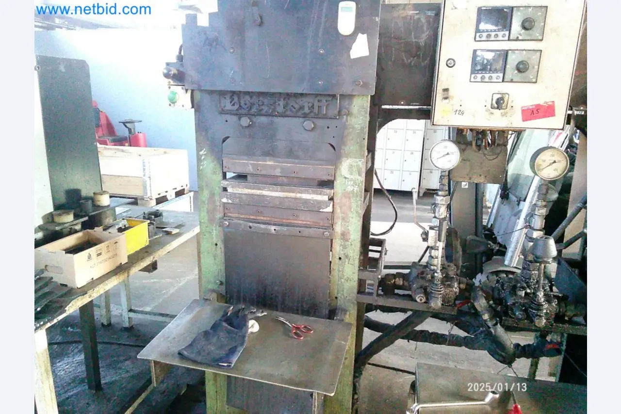 Maszyny z sektora obróbki gumy i metalu-4