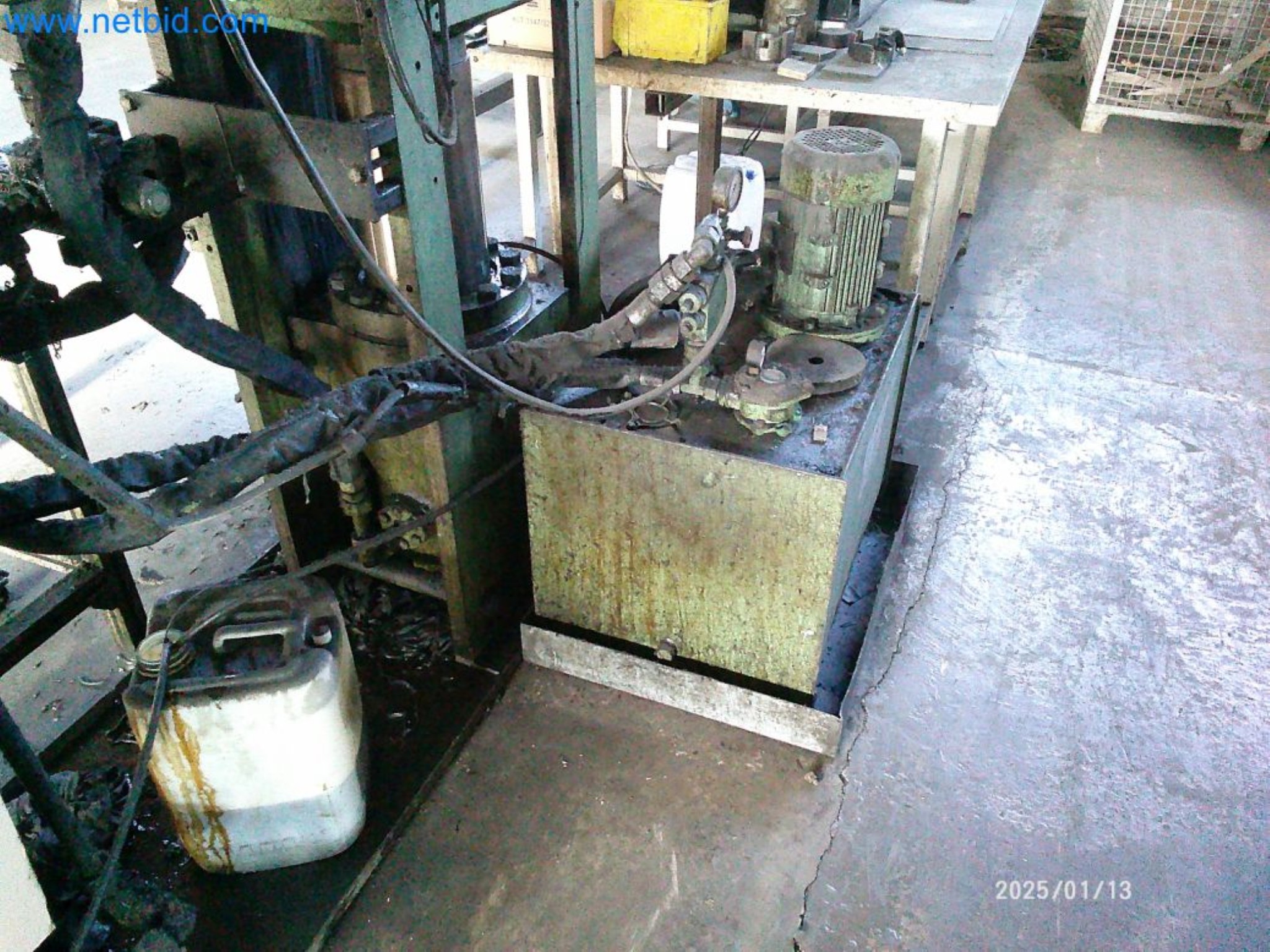 Maszyny z sektora obróbki gumy i metalu-6