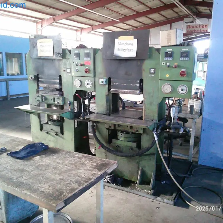 2 Prasy hydrauliczne Berstorff