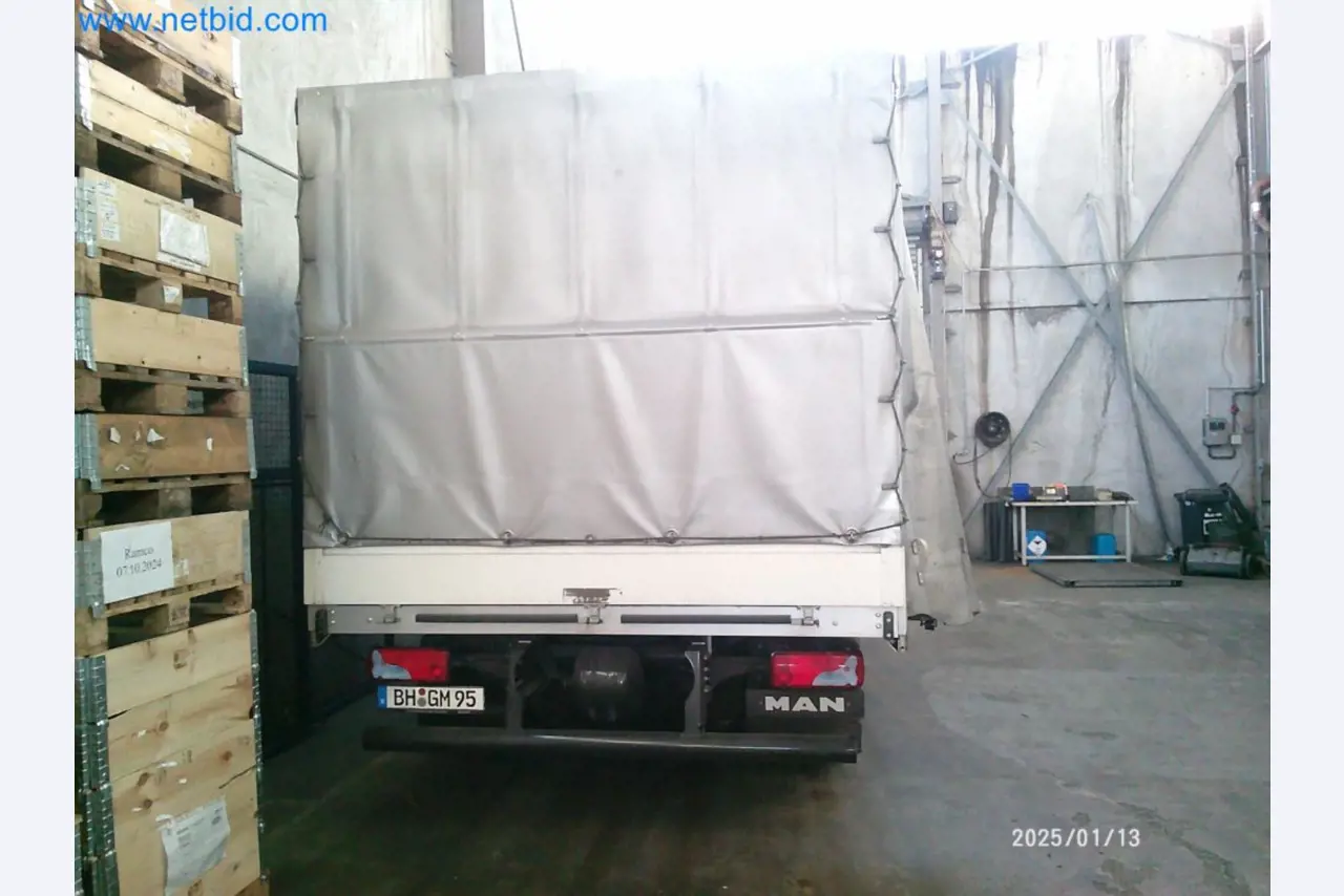 Maszyny z sektora obróbki gumy i metalu-3