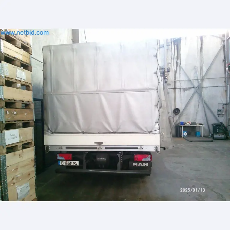 Maszyny z sektora obróbki gumy i metalu-3