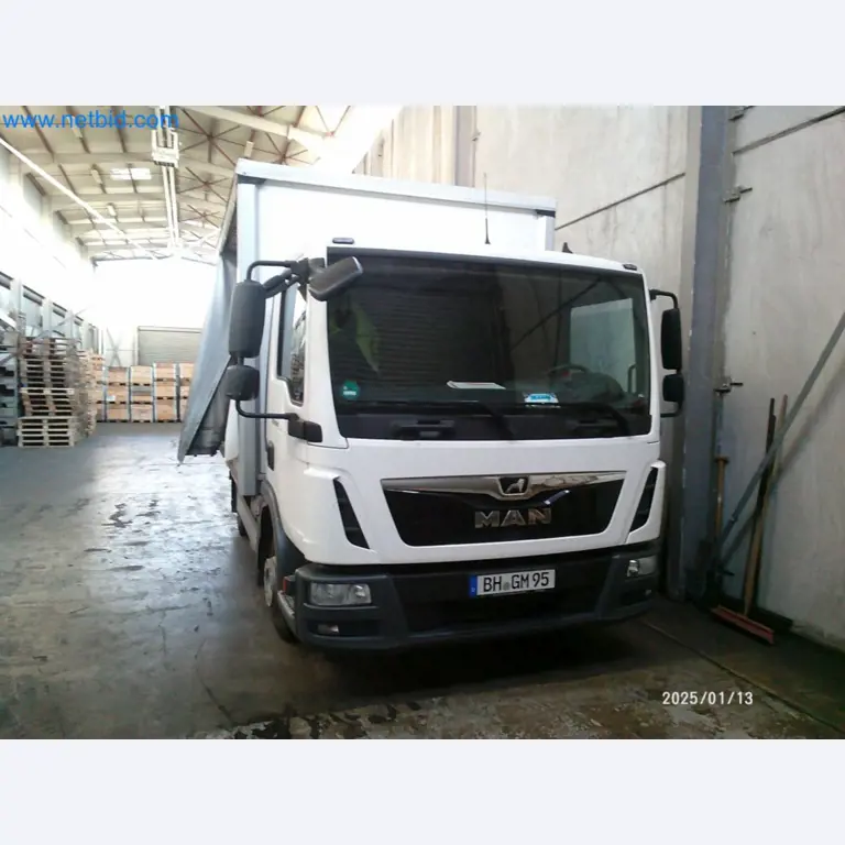 Maszyny z sektora obróbki gumy i metalu-8