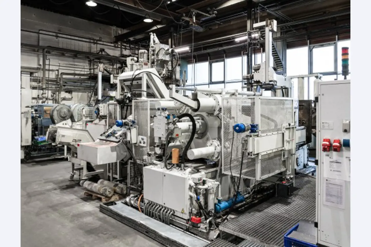 595 Solutions - Systems for the production of Al/ Mg injection molded parts-3