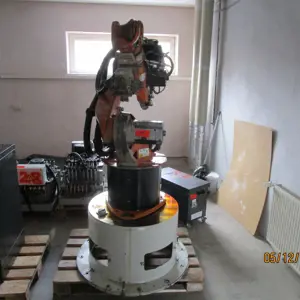 6-osni robot Kuka KR 16-2