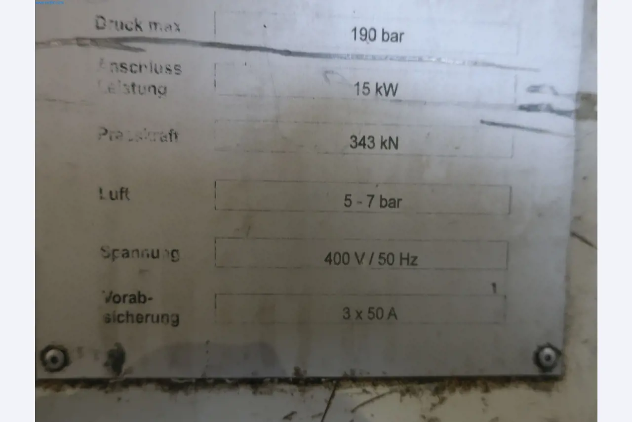 595 Soluciones - Sistemas para la producción de piezas moldeadas por inyección de aluminio/ Mg-3