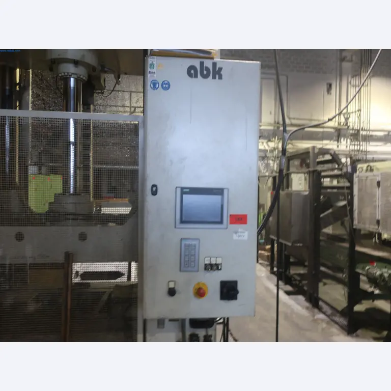 595 Soluciones - Sistemas para la producción de piezas moldeadas por inyección de aluminio/ Mg-4