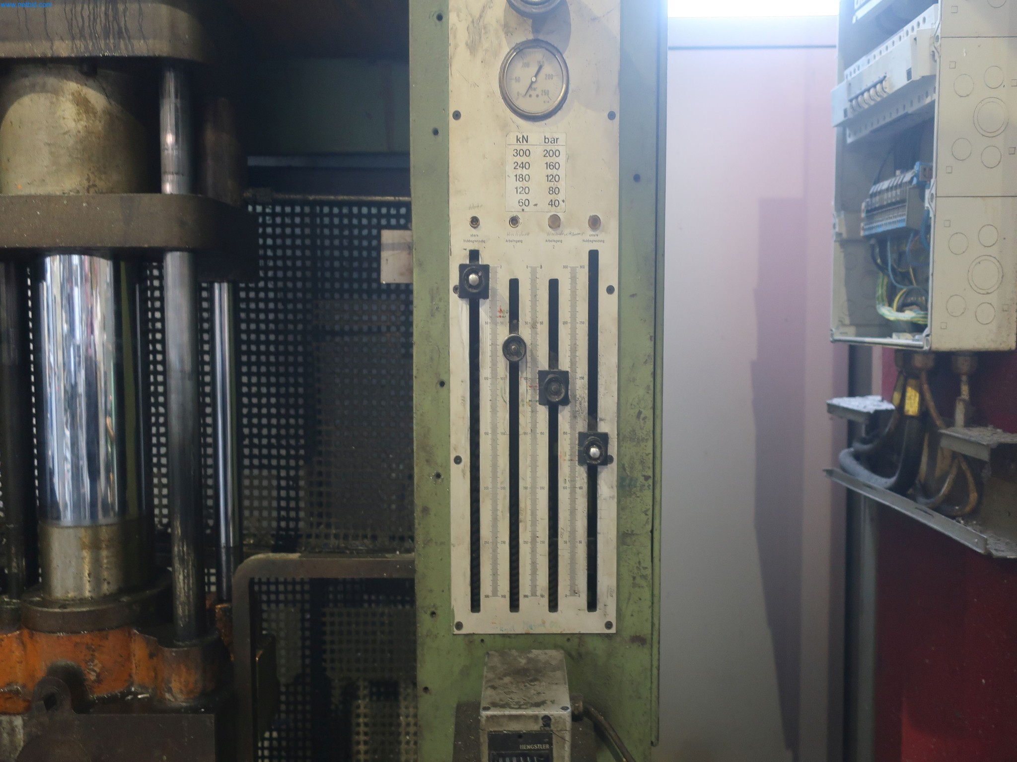 595 Solutions - Systémy pro výrobu hliníkových/ Mg vstřikovaných dílů-3