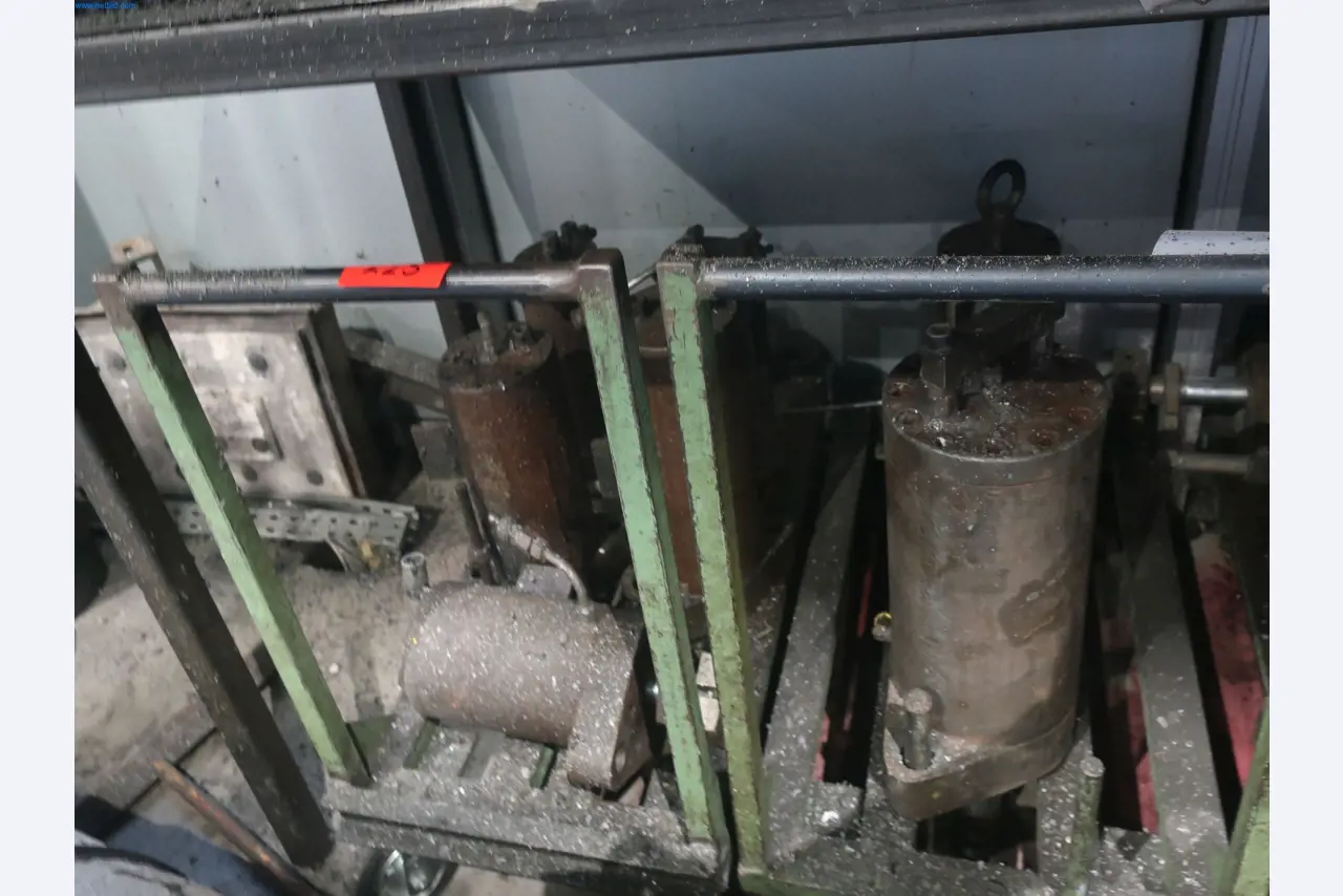 595 Solutions - Installations pour la fabrication de pièces moulées par injection d'Al sous pression/de Mg-5