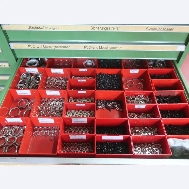 595 Solutions - Installations pour la fabrication de pièces moulées par injection d'Al sous pression/de Mg-15