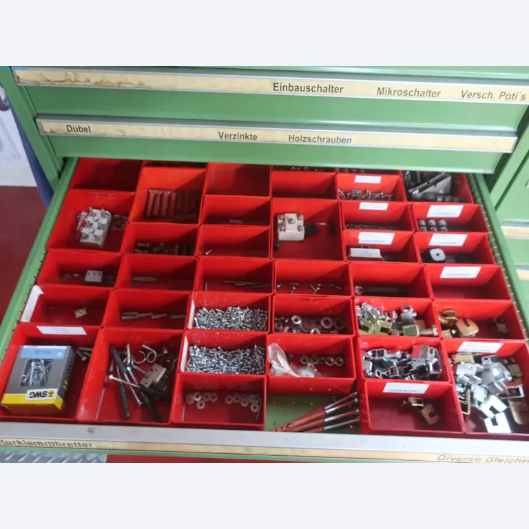 595 Solutions - Installations pour la fabrication de pièces moulées par injection d'Al sous pression/de Mg-7