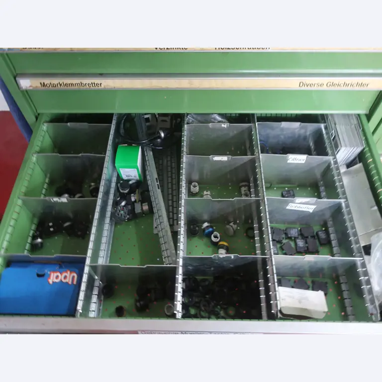 595 Solutions - Installations pour la fabrication de pièces moulées par injection d'Al sous pression/de Mg-8