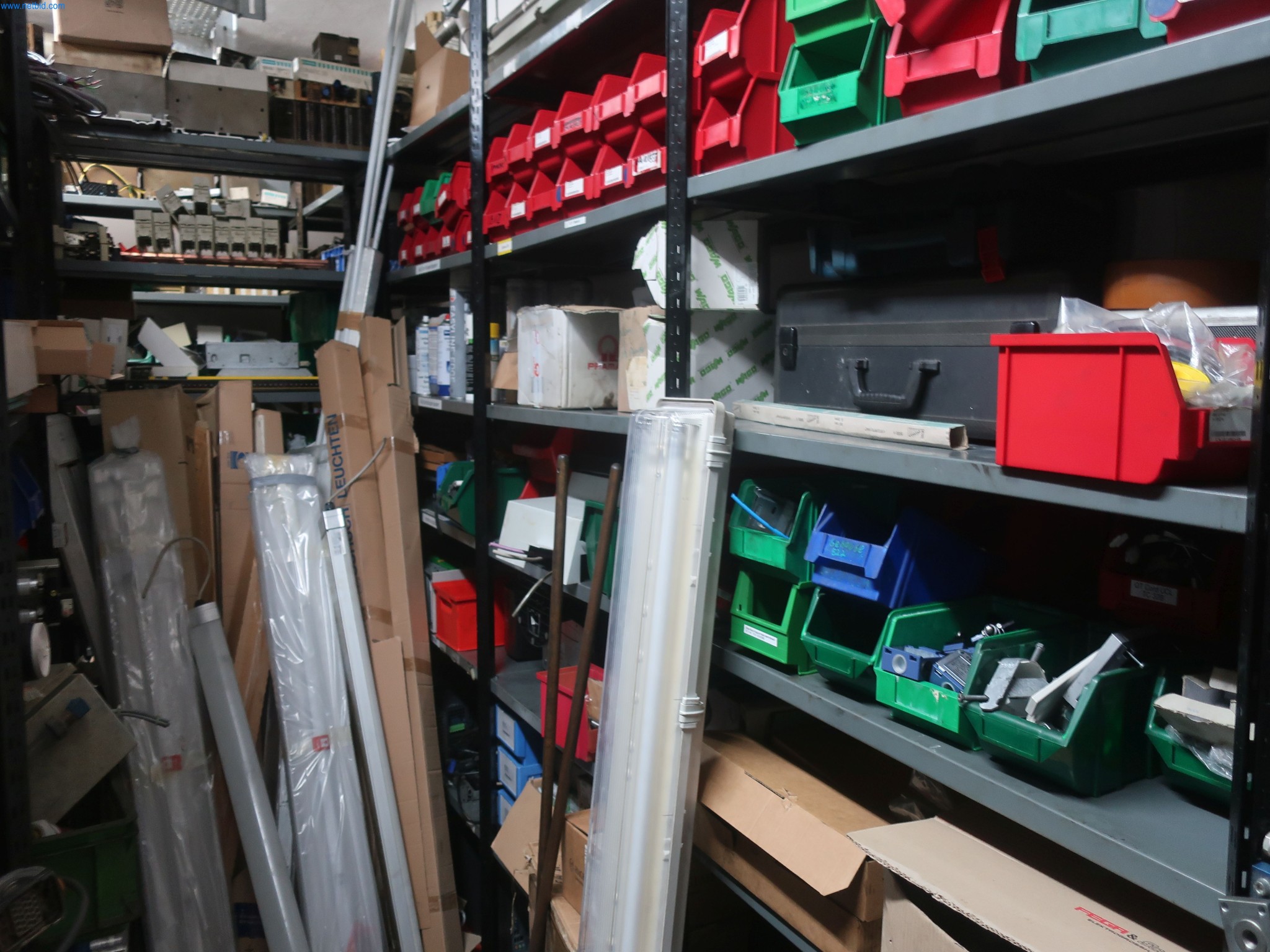 595 Soluciones - Sistemas para la producción de piezas moldeadas por inyección de aluminio/ Mg-2