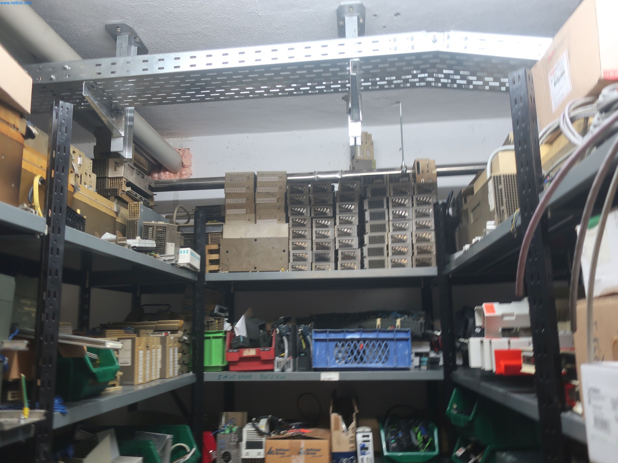 595 Soluciones - Sistemas para la producción de piezas moldeadas por inyección de aluminio/ Mg-9