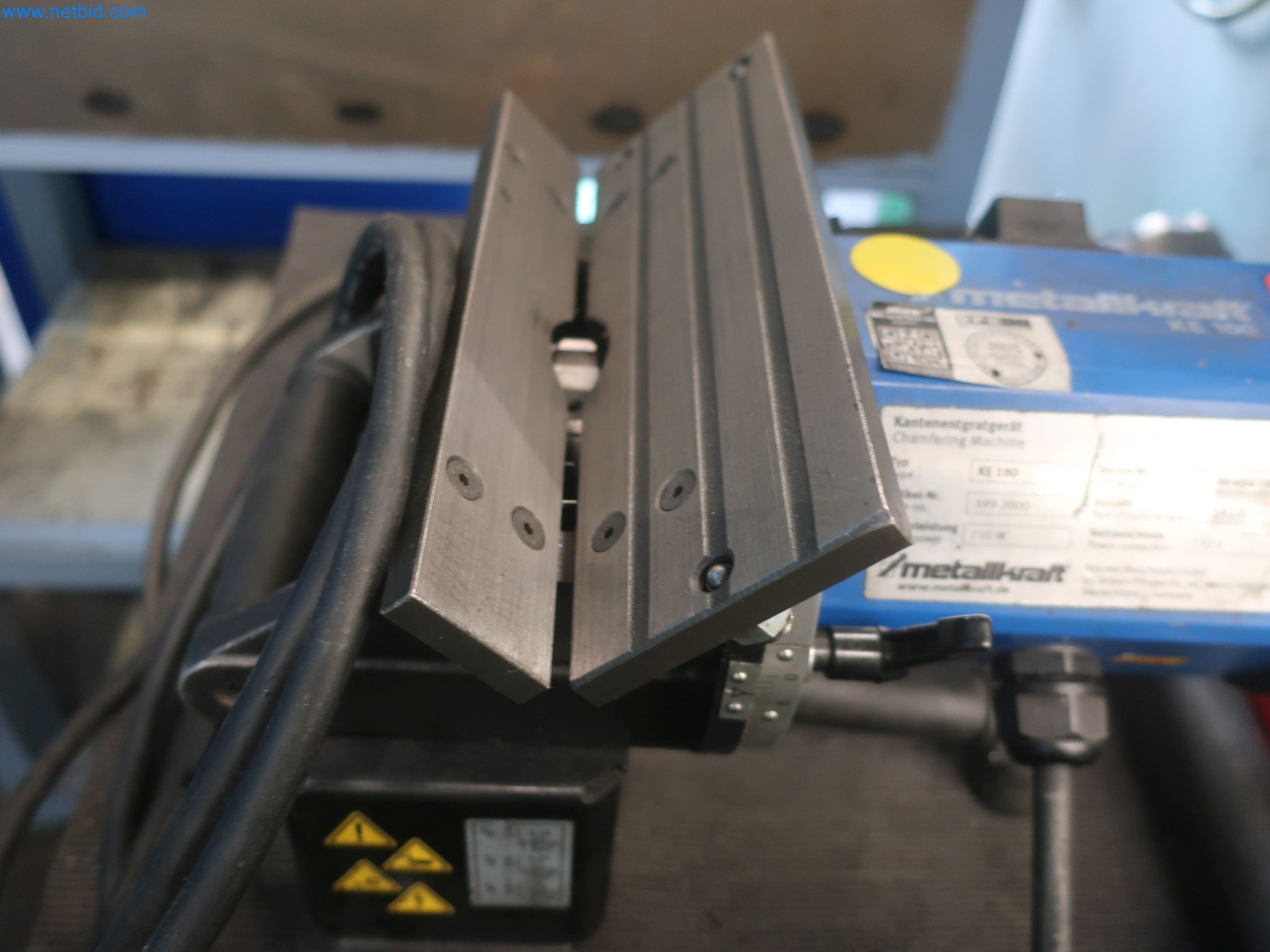 595 Solutions - Systémy pro výrobu hliníkových/ Mg vstřikovaných dílů-2