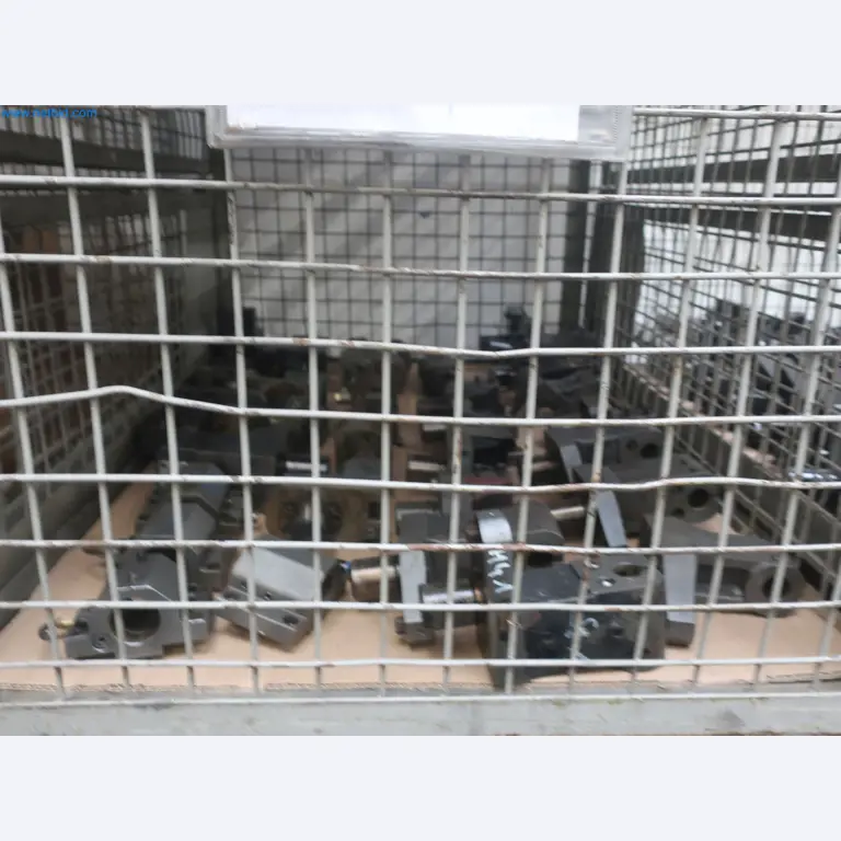 595 Solutions - Installations pour la fabrication de pièces moulées par injection d'Al sous pression/de Mg-1