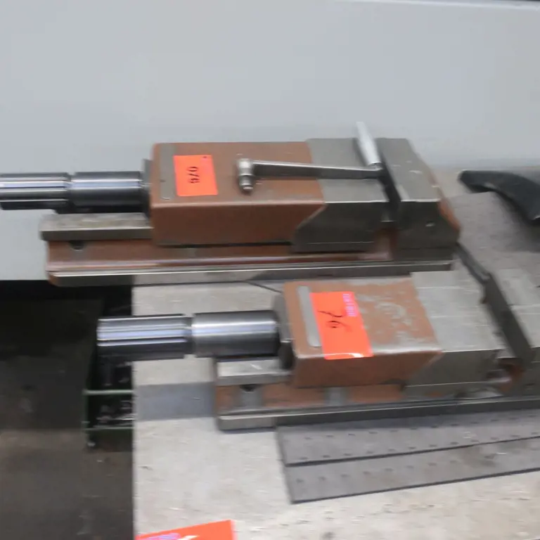 2 Machine vices Allmatic 125/HD160