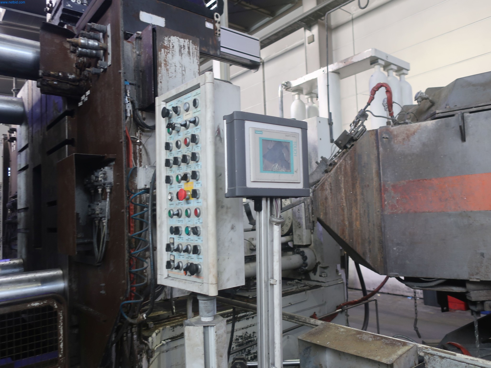 595 Solutions - Systems for the production of Al/ Mg injection molded parts-5