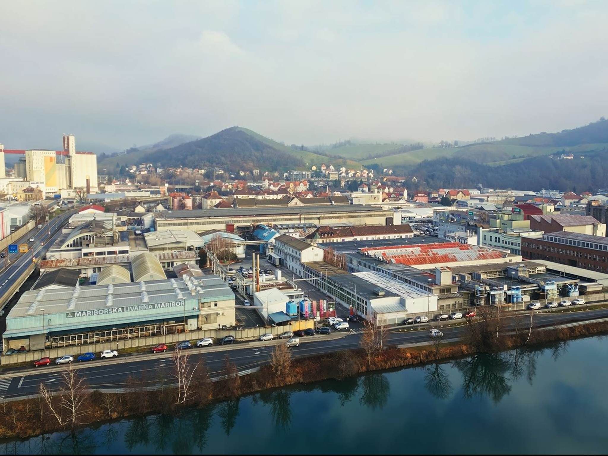 Celková aktiva společnosti Mariborska Livarna Maribor d.d. (MLM) - nejstarší slévárny ve Slovinsku-1