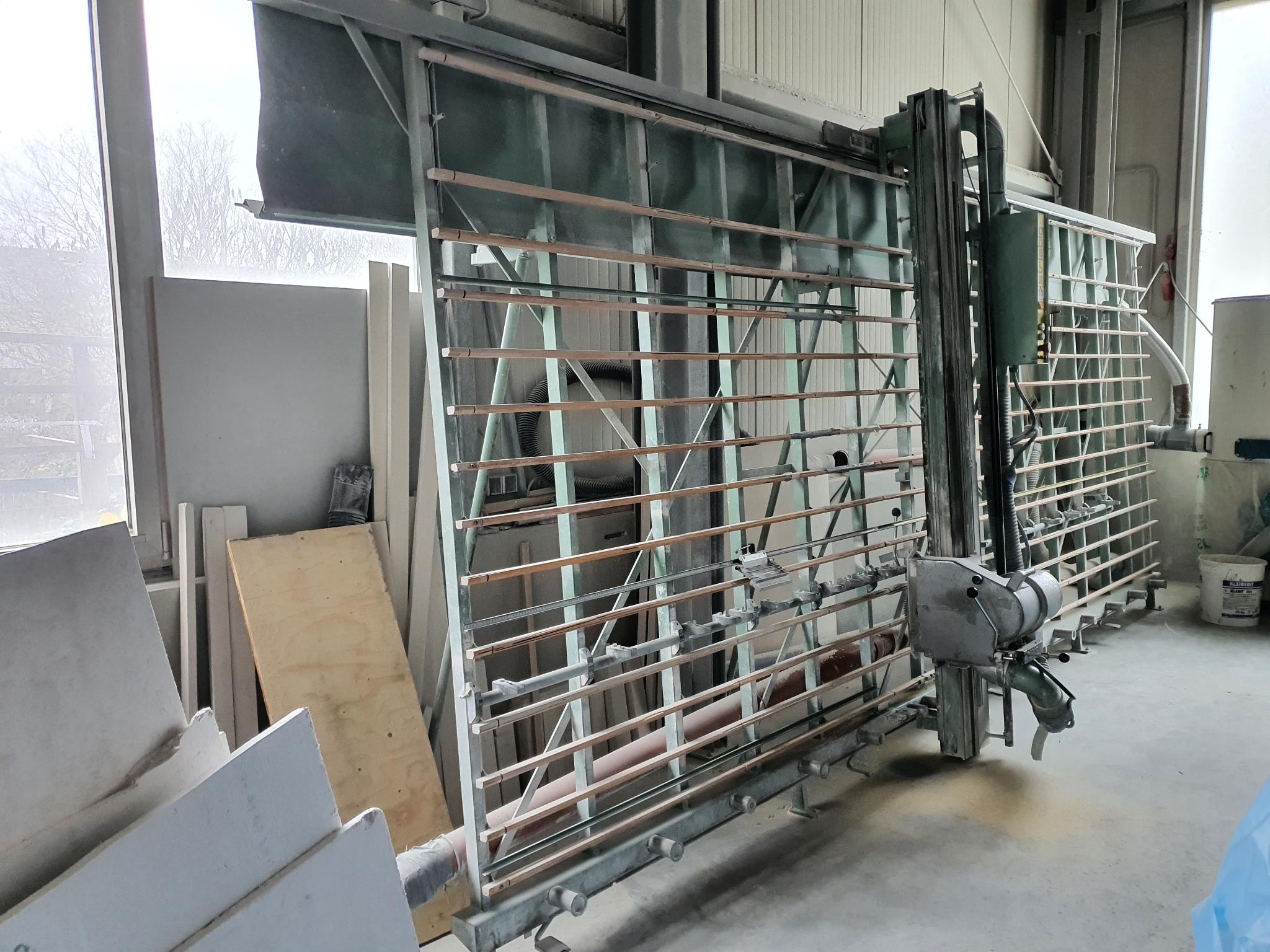 Machines from the metal, painting, drywall construction and plastering sectors-12