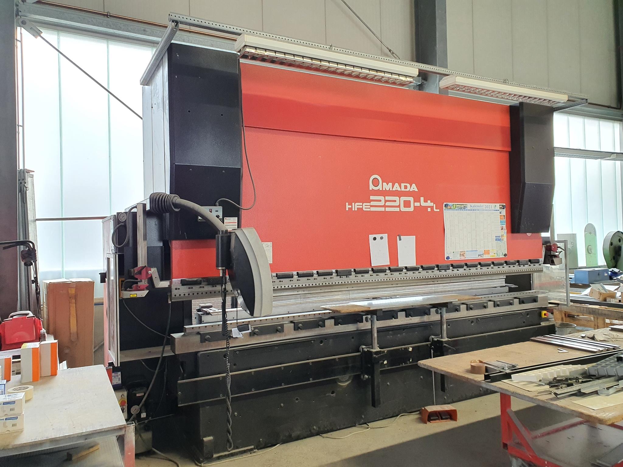 Machines from the metal, painting, drywall construction and plastering sectors-1