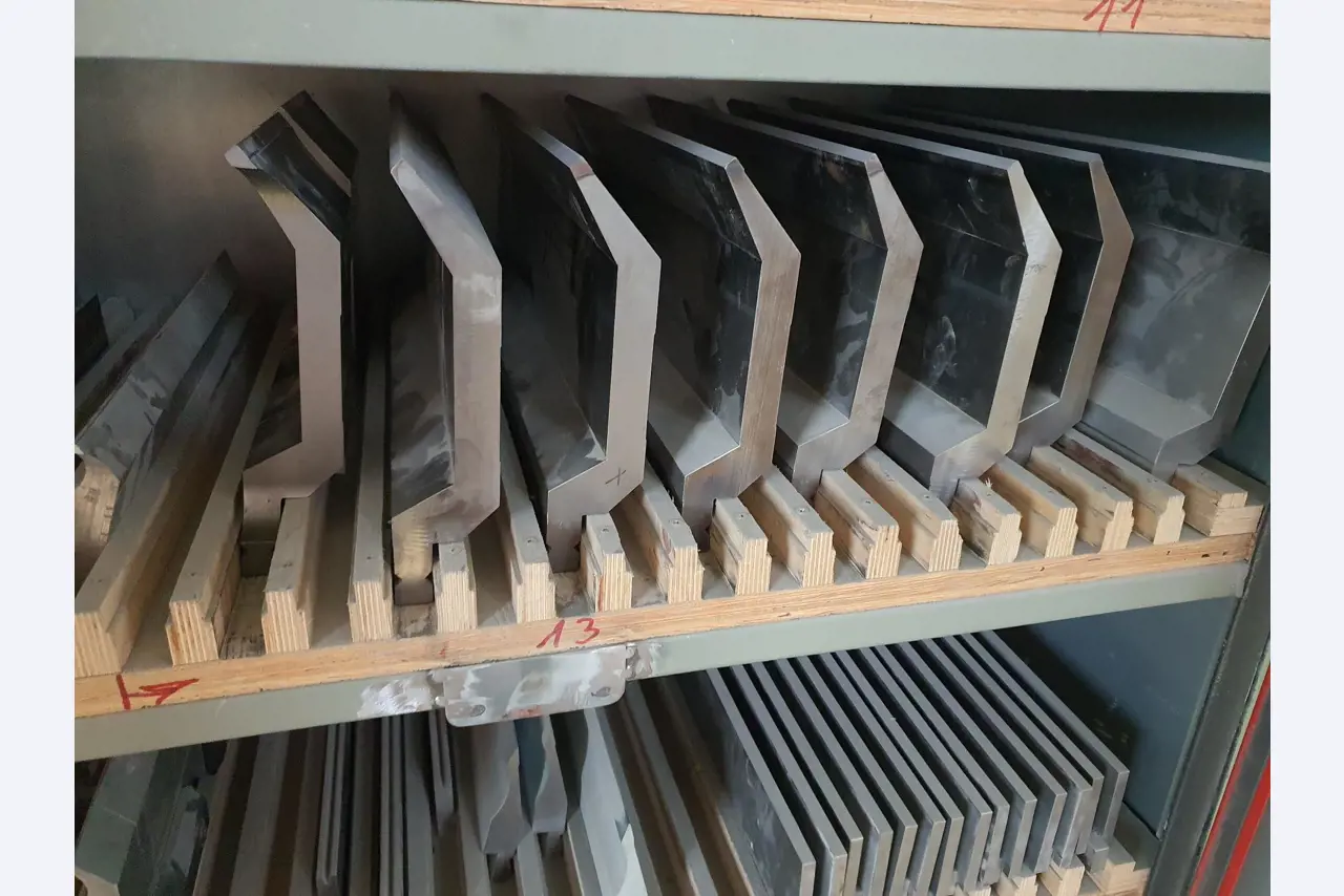 Máquinas de los sectores del metal, la pintura, la construcción en seco y el enlucido-4