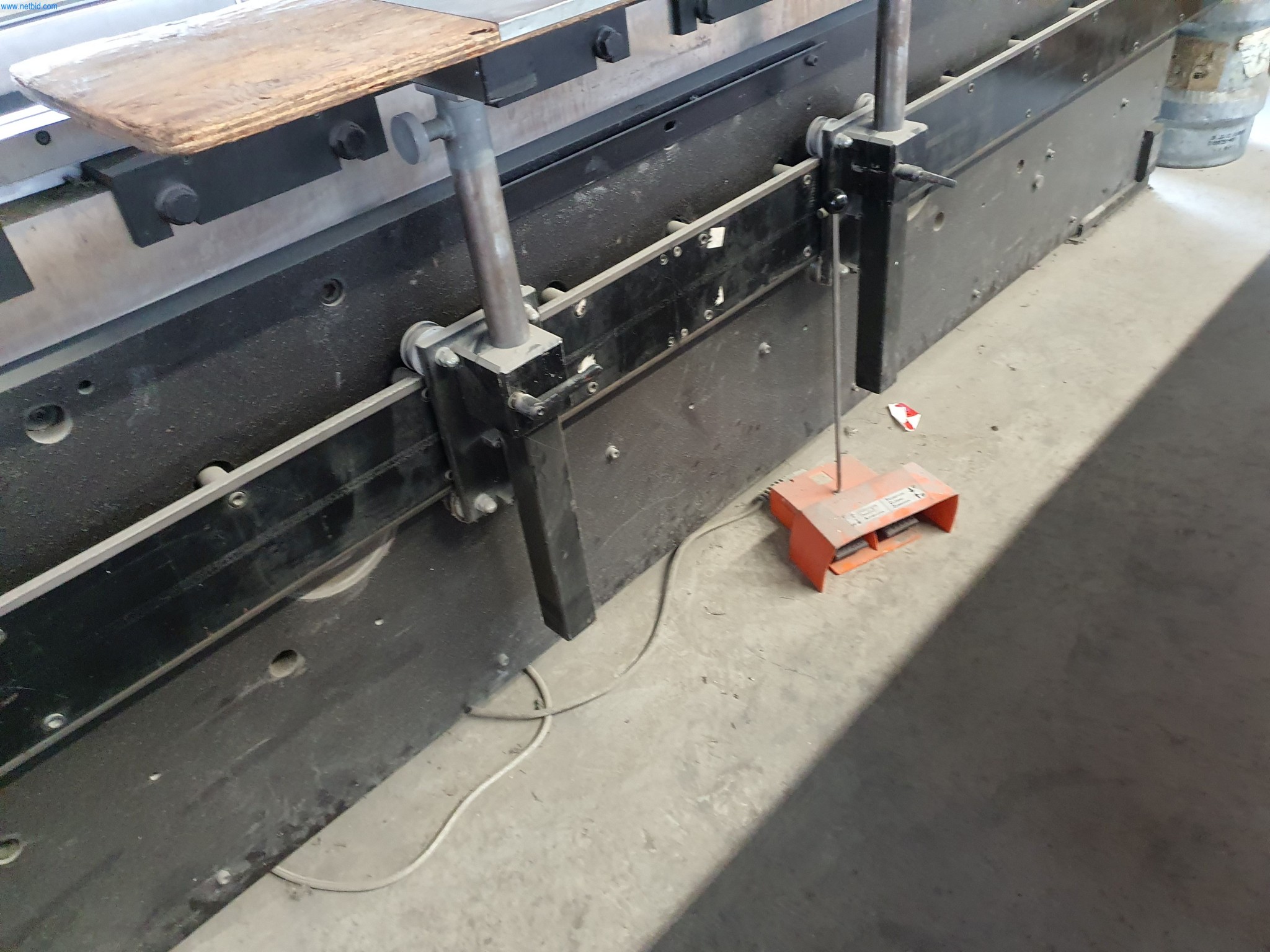 Maszyny z branży metalowej, malarskiej, suchej zabudowy i tynkarskiej-18