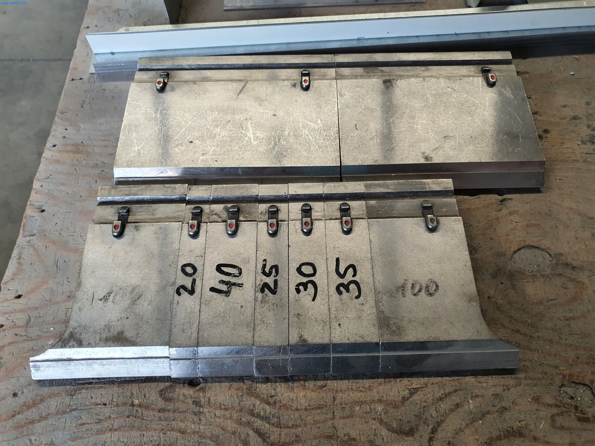 Maszyny z branży metalowej, malarskiej, suchej zabudowy i tynkarskiej-21