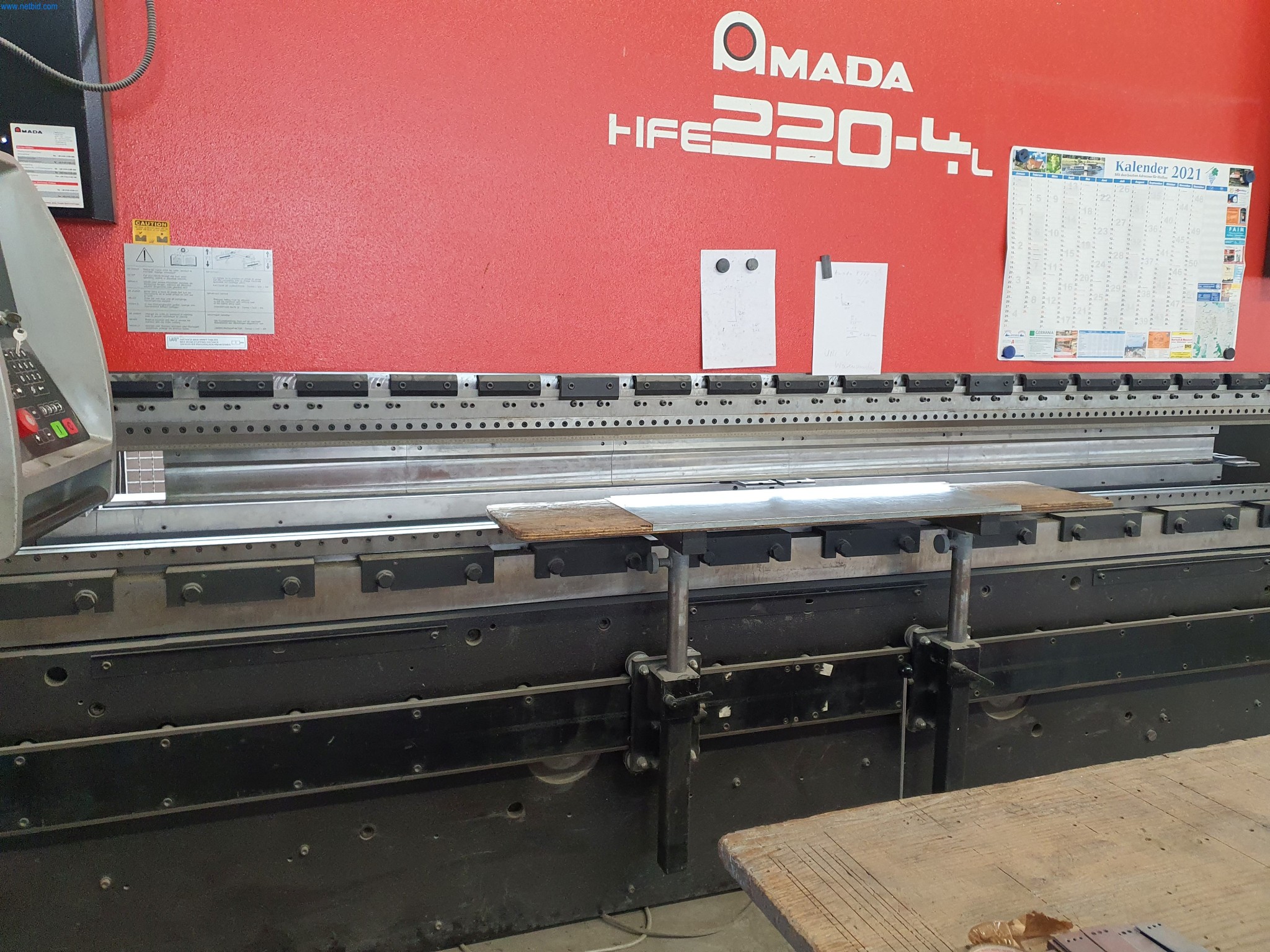 Maszyny z branży metalowej, malarskiej, suchej zabudowy i tynkarskiej-24