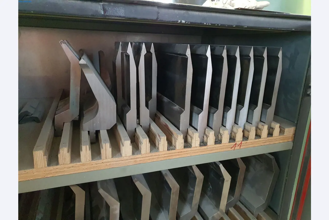 Maszyny z branży metalowej, malarskiej, suchej zabudowy i tynkarskiej-25