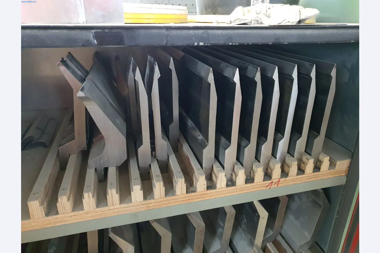 Maszyny z branży metalowej, malarskiej, suchej zabudowy i tynkarskiej-26