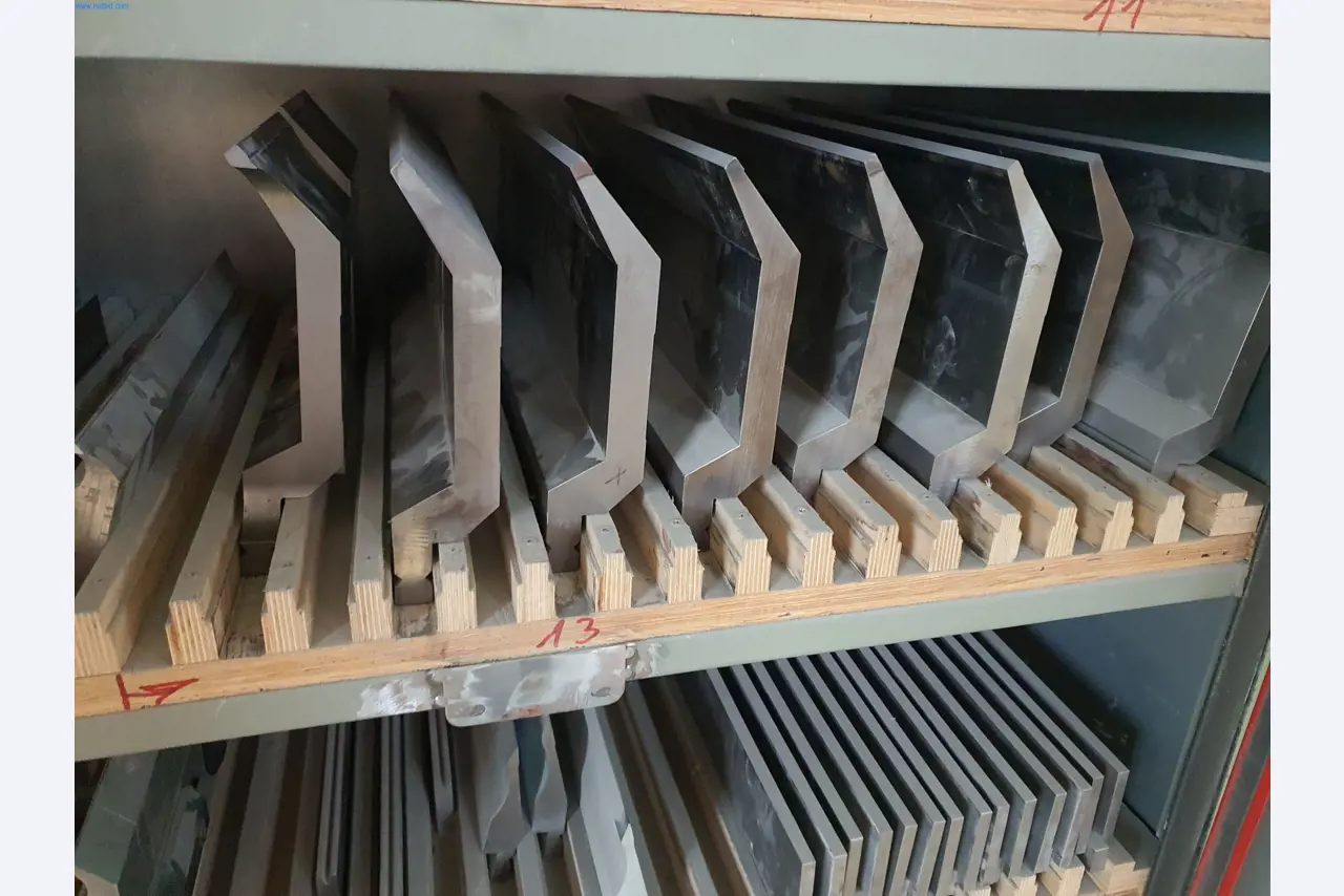 Maszyny z branży metalowej, malarskiej, suchej zabudowy i tynkarskiej-27