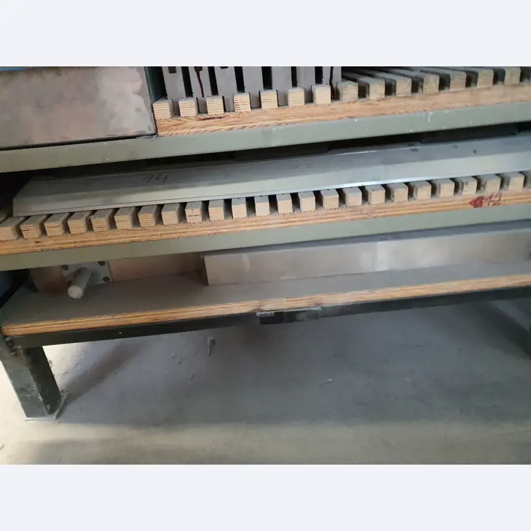 Maszyny z branży metalowej, malarskiej, suchej zabudowy i tynkarskiej-29