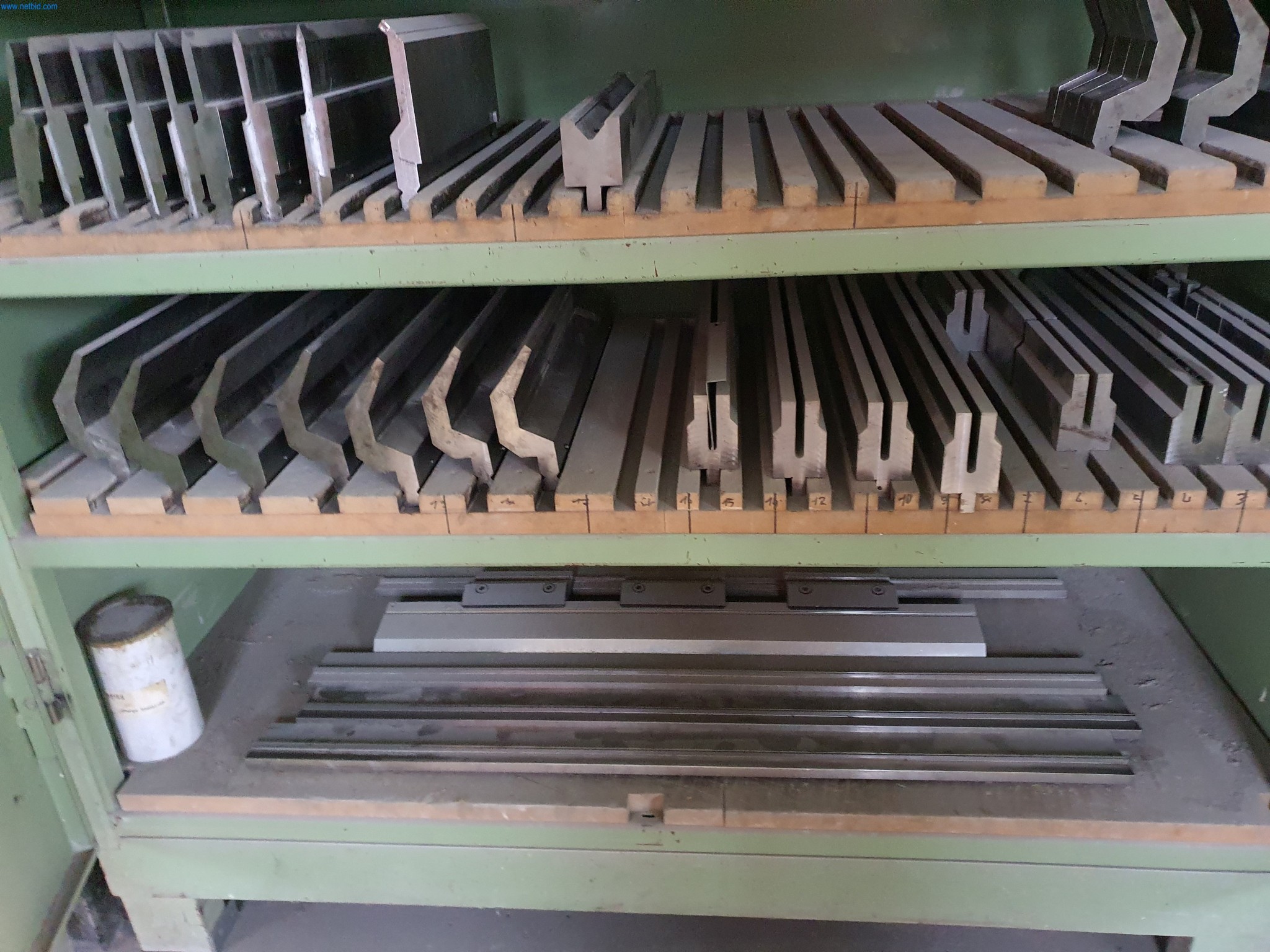 Maszyny z branży metalowej, malarskiej, suchej zabudowy i tynkarskiej-33