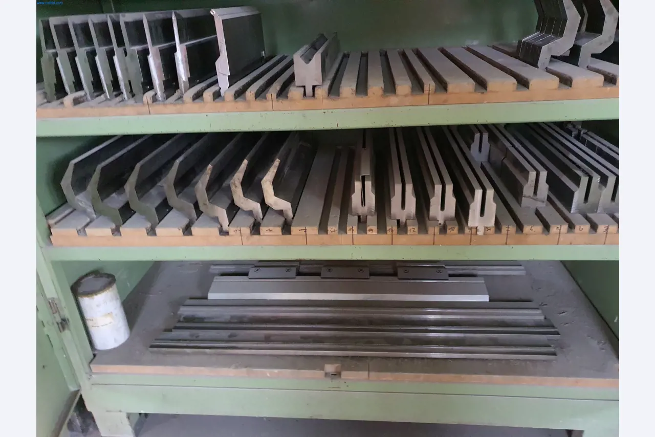 Maszyny z branży metalowej, malarskiej, suchej zabudowy i tynkarskiej-33