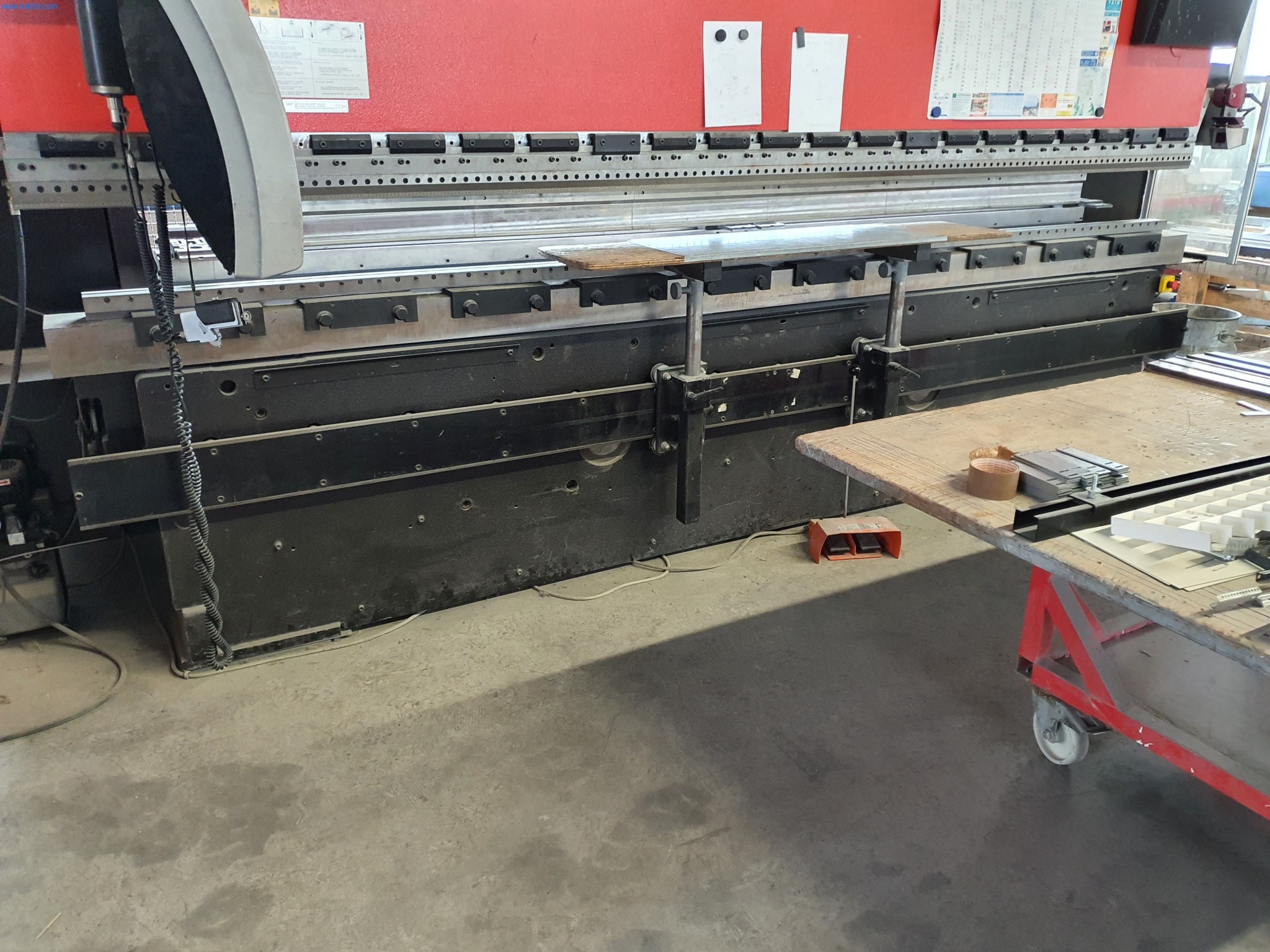 Maszyny z branży metalowej, malarskiej, suchej zabudowy i tynkarskiej-34