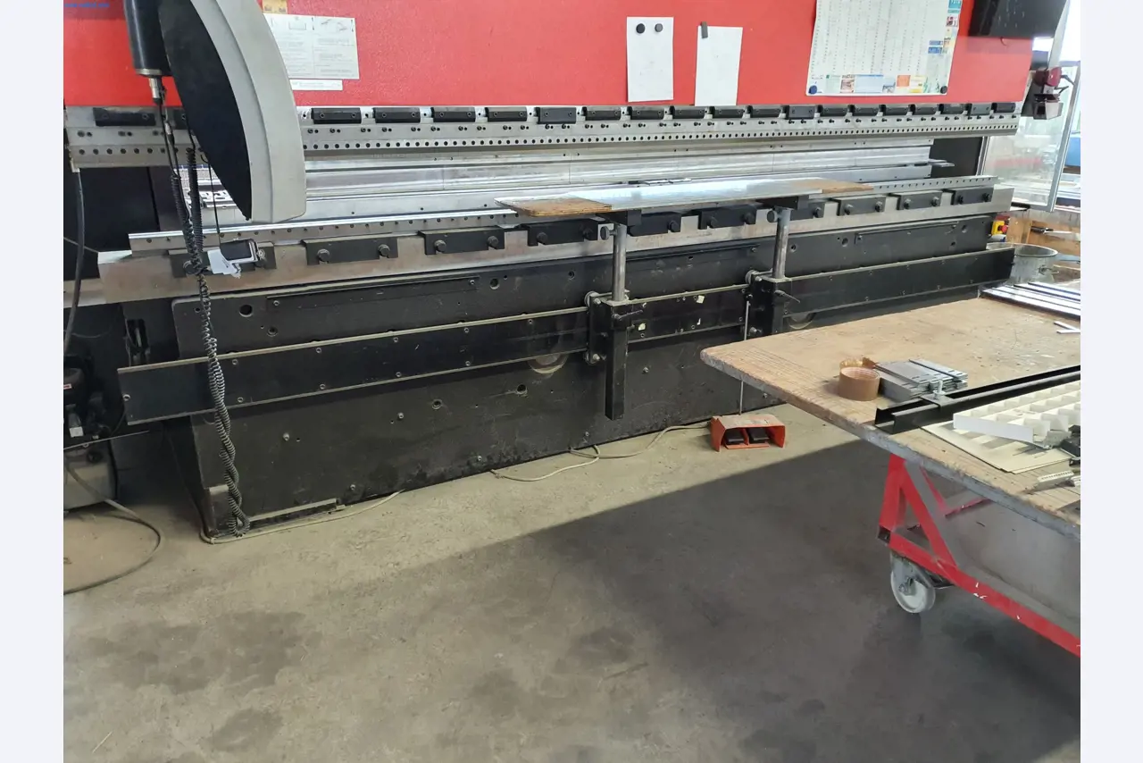 Maszyny z branży metalowej, malarskiej, suchej zabudowy i tynkarskiej-34