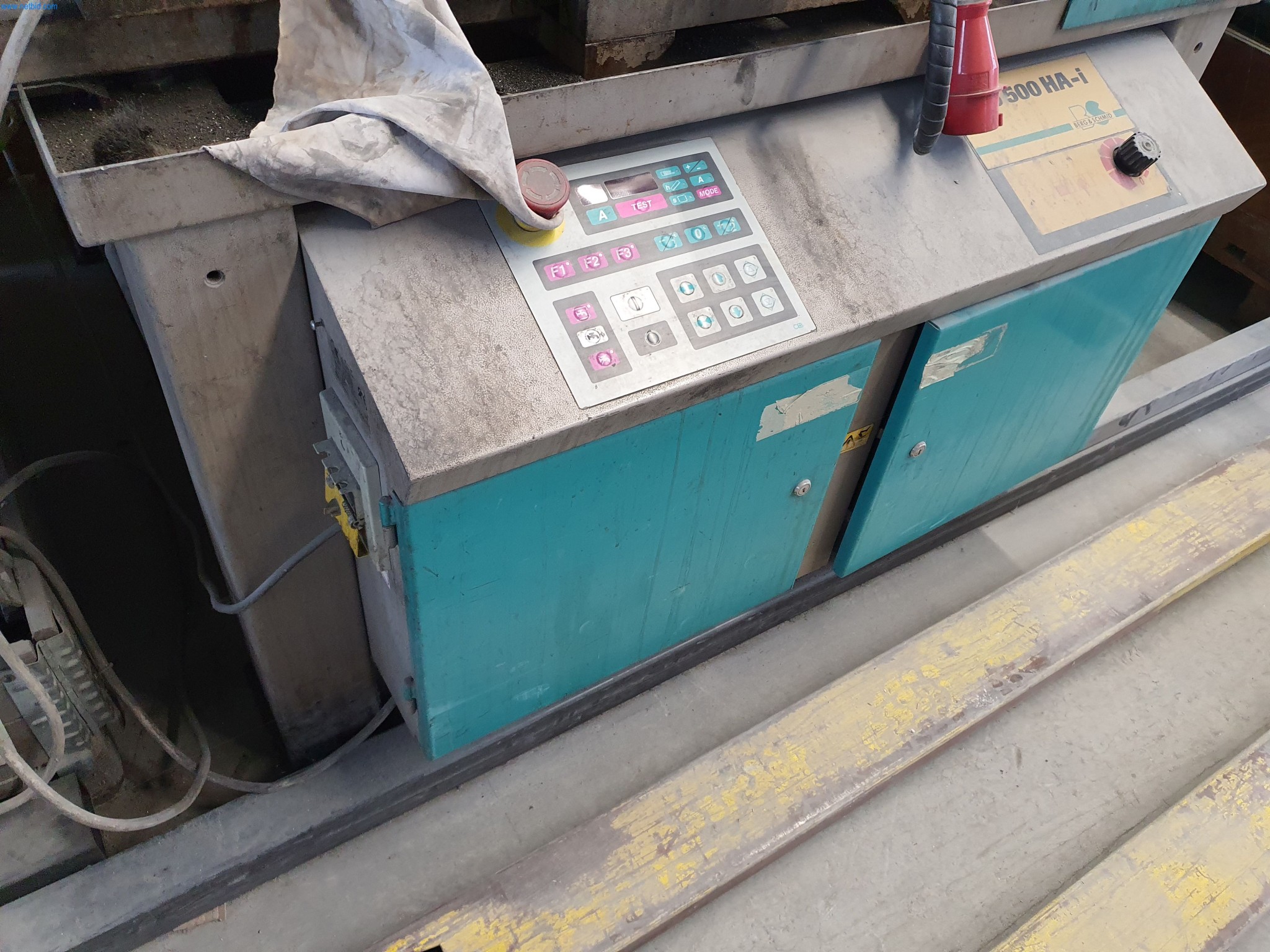 Maszyny z branży metalowej, malarskiej, suchej zabudowy i tynkarskiej-12