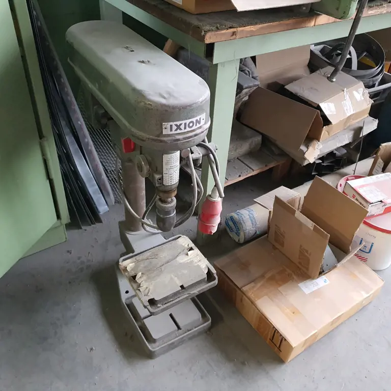 Bench drill Ixion BST 13