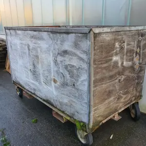 Mobile wooden crate