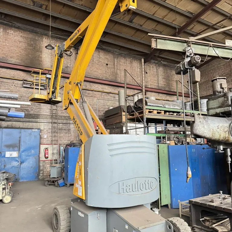 Personal articulated telescopic platform Haulotte HA15IP