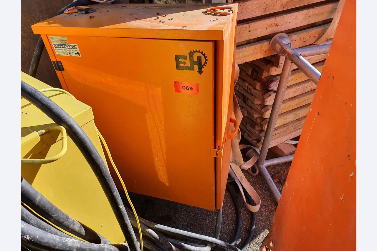 Construction machinery, vehicles, formwork materials and accessories from the building construction sector-4