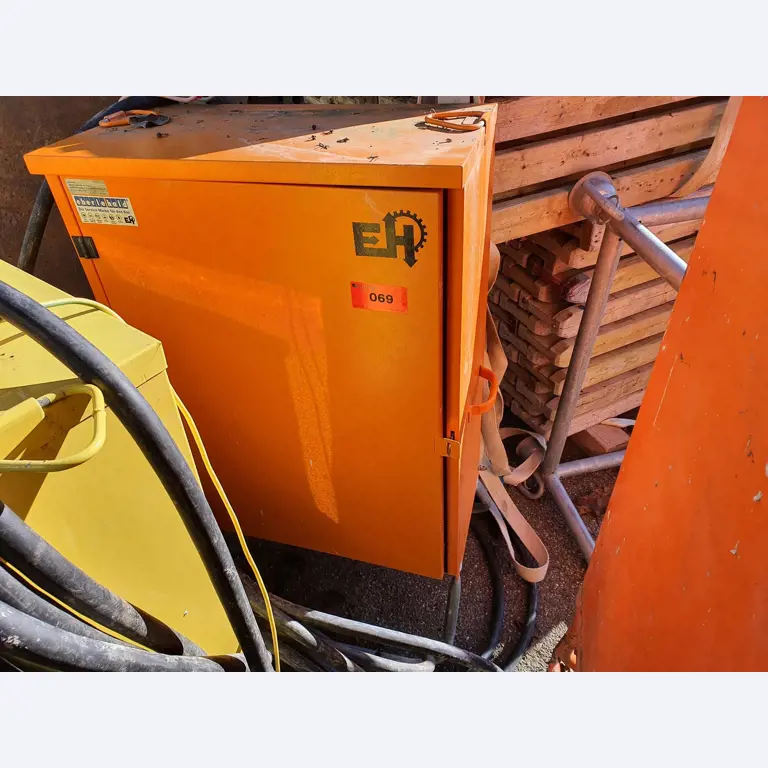 Construction machinery, vehicles, formwork materials and accessories from the building construction sector-4