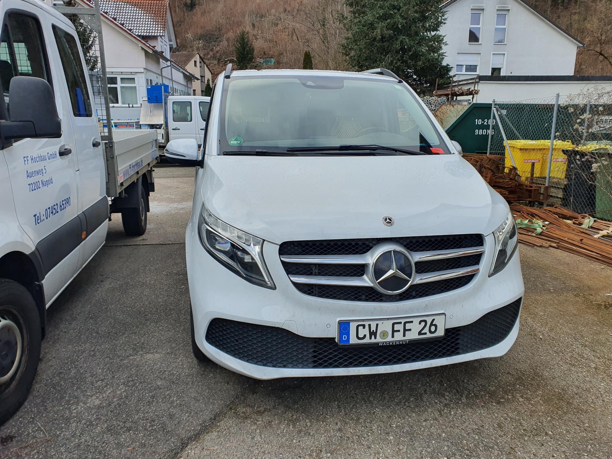 Construction machinery, vehicles, formwork materials and accessories from the building construction sector-10