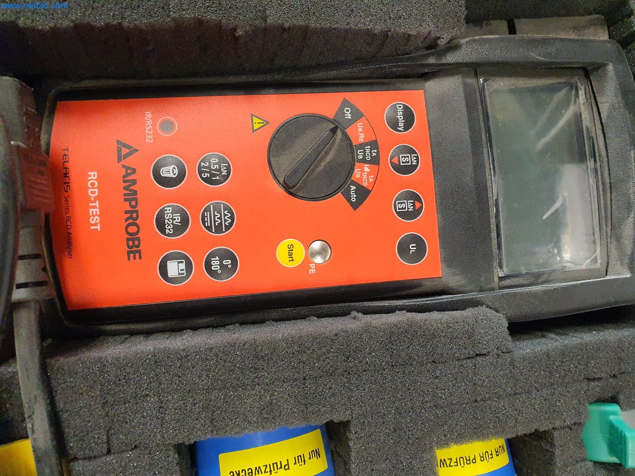 Maszyny budowlane, pojazdy, materiały szalunkowe i akcesoria z sektora budowlanego-3