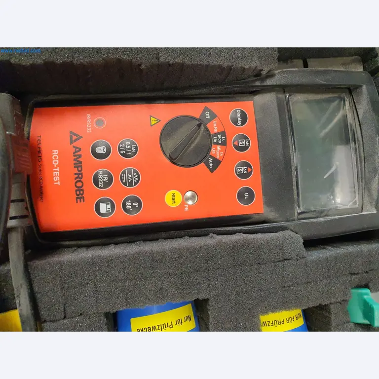 Maszyny budowlane, pojazdy, materiały szalunkowe i akcesoria z sektora budowlanego-3