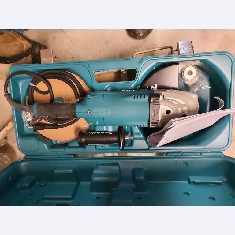 Maszyny budowlane, pojazdy, materiały szalunkowe i akcesoria z sektora budowlanego-7