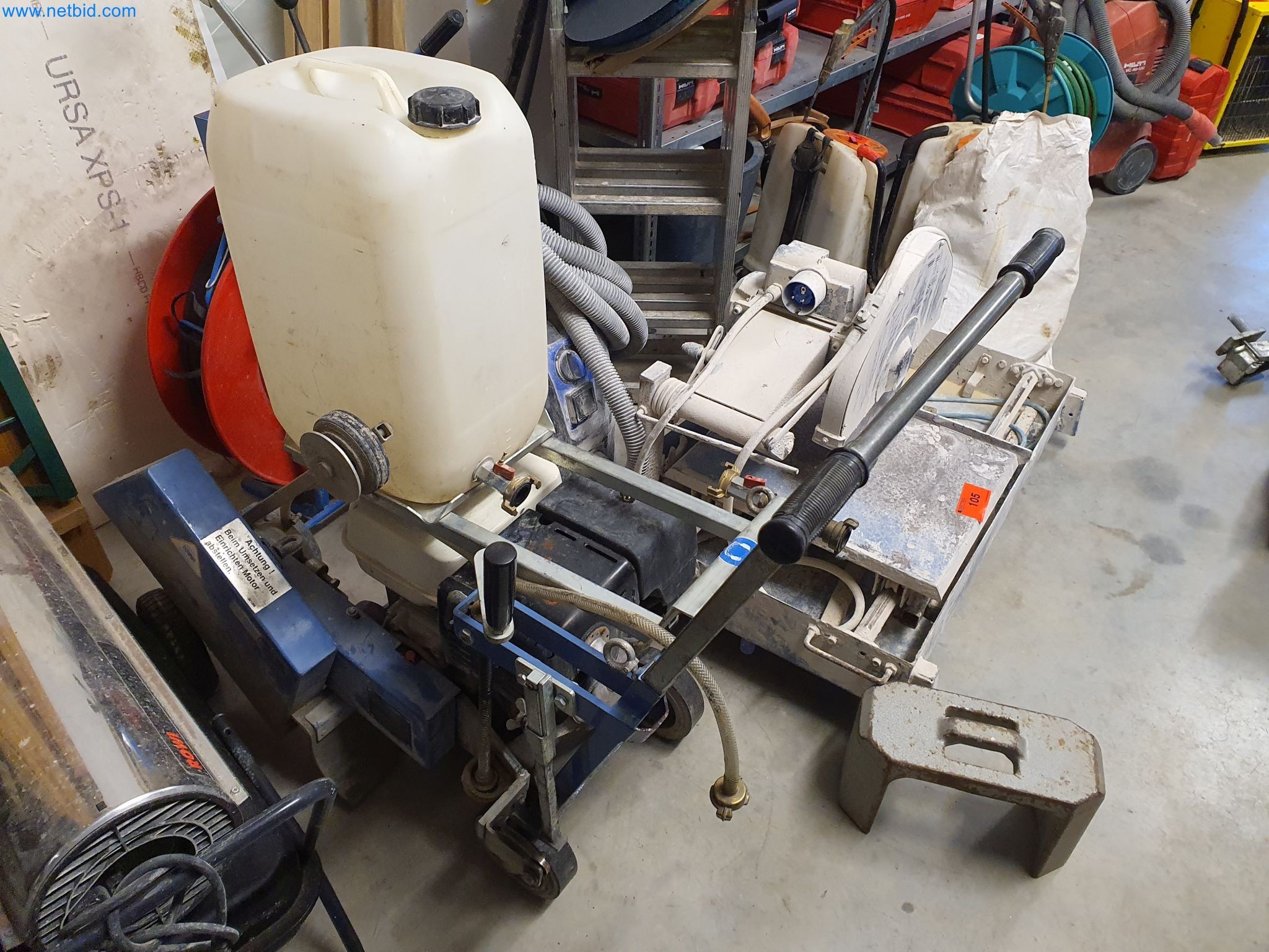 Maszyny budowlane, pojazdy, materiały szalunkowe i akcesoria z sektora budowlanego-1